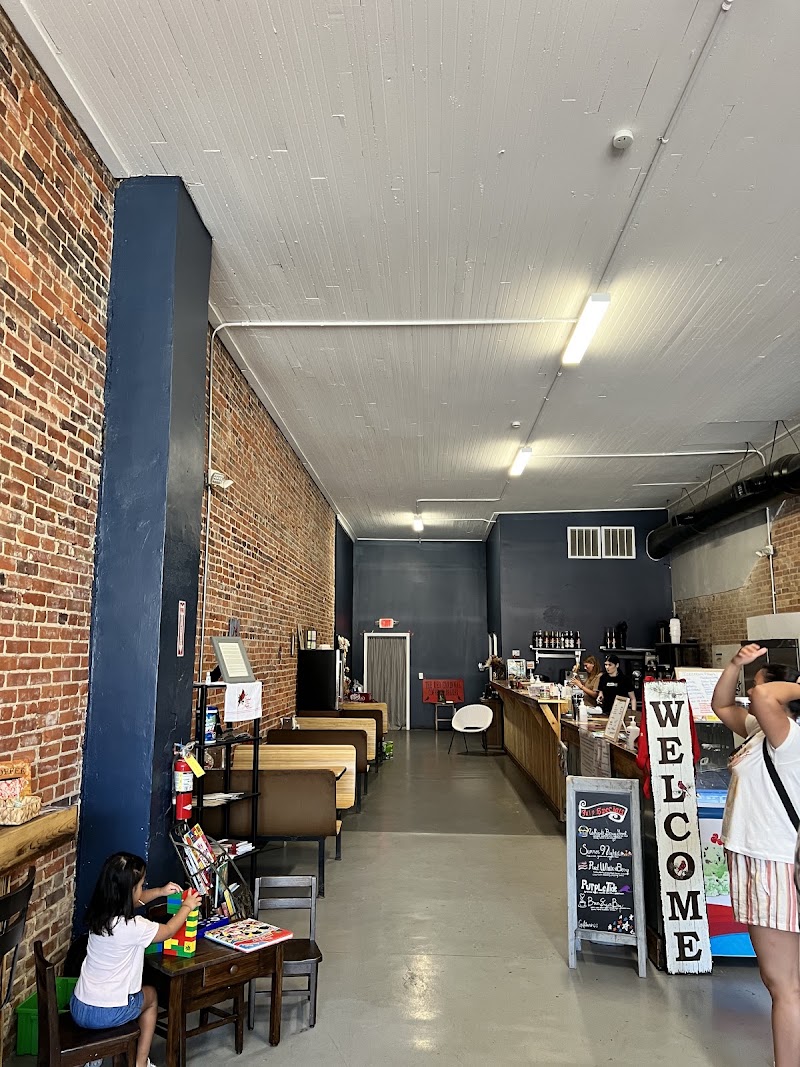 The Red Cardinal Coffee & Shakes photo 3