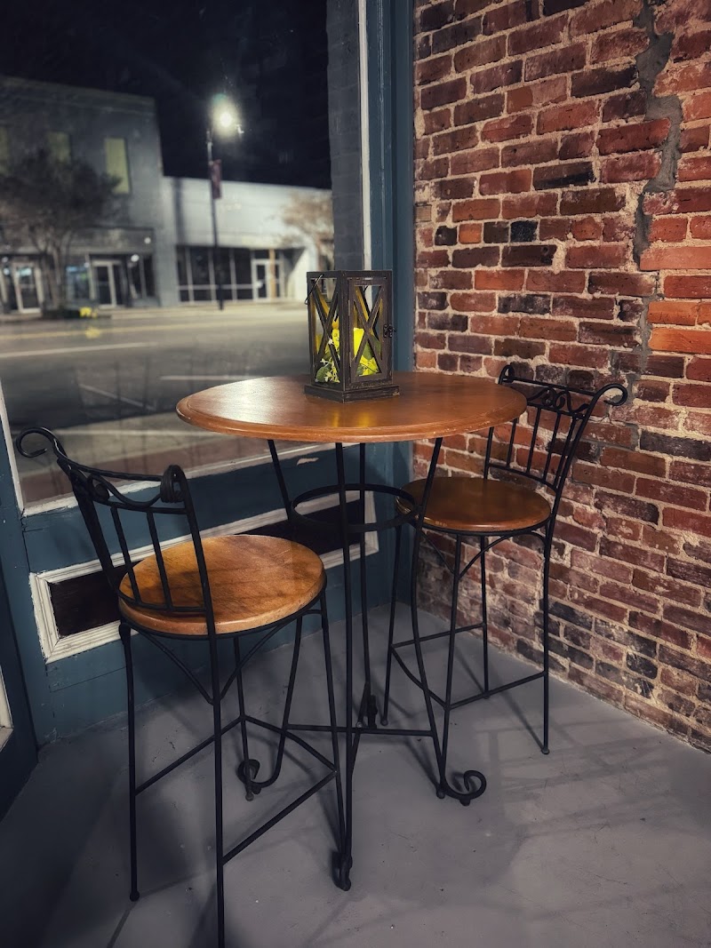 The Red Cardinal Coffee & Shakes photo 4