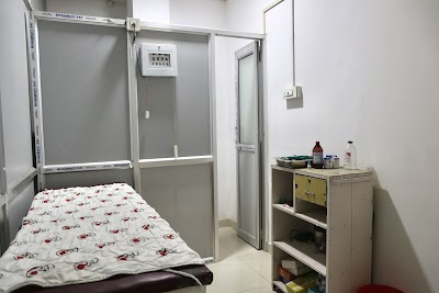 Siraj Maternity & Eye Clinic - Image 2
