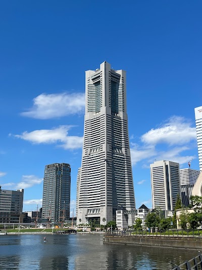 Yokohama Landmark Tower - 1