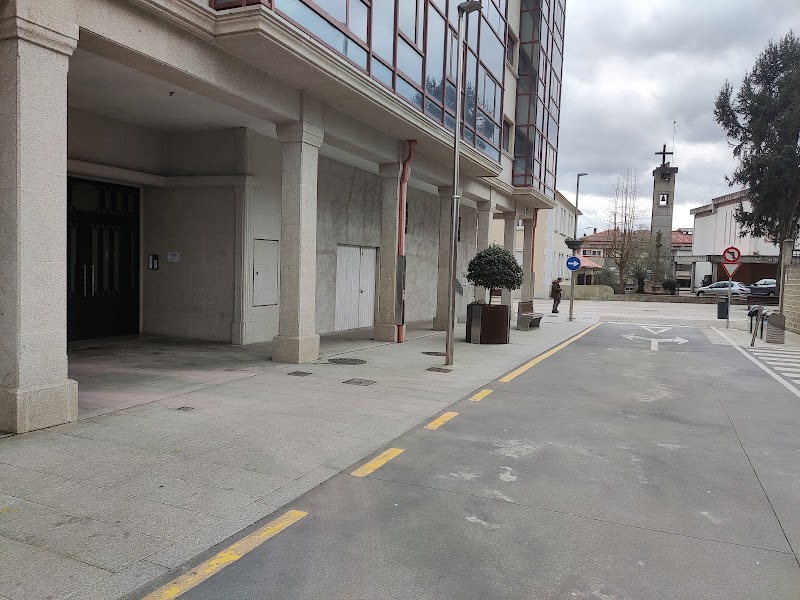 Clínica dental Miguel Ángel García Iravedra (Carballo) photo 1