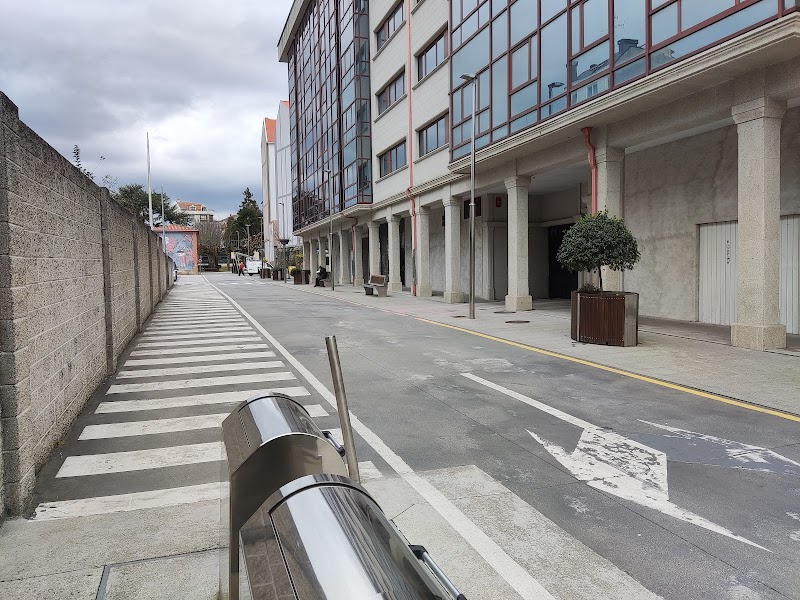 Clínica dental Miguel Ángel García Iravedra (Carballo) photo 2