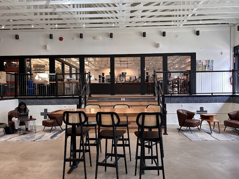 Three Fins Coffee & Cacao Factory photo 4