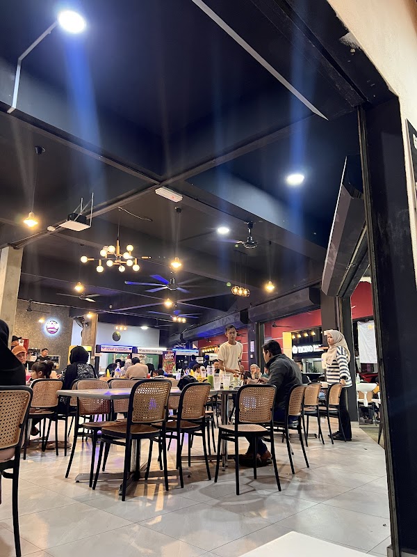 Golok Thai Food Setia Alam