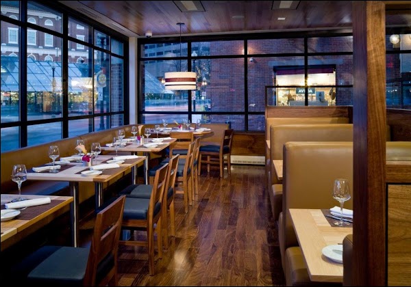 North 26 Bar & Restaurant