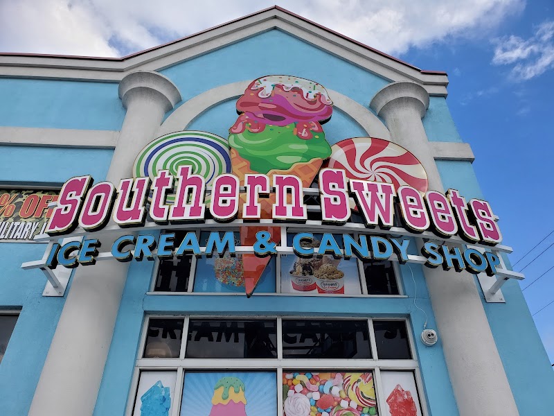 Ice cream & candy shop,