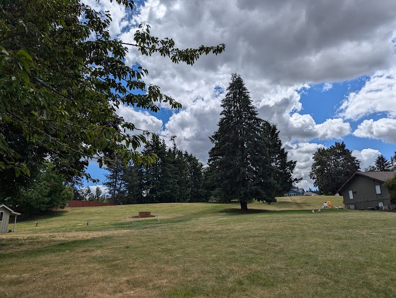 Tualatin Community Disc Golf Course photo 1