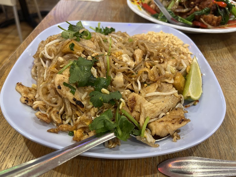 Thip's Thai Takeaway photo 3