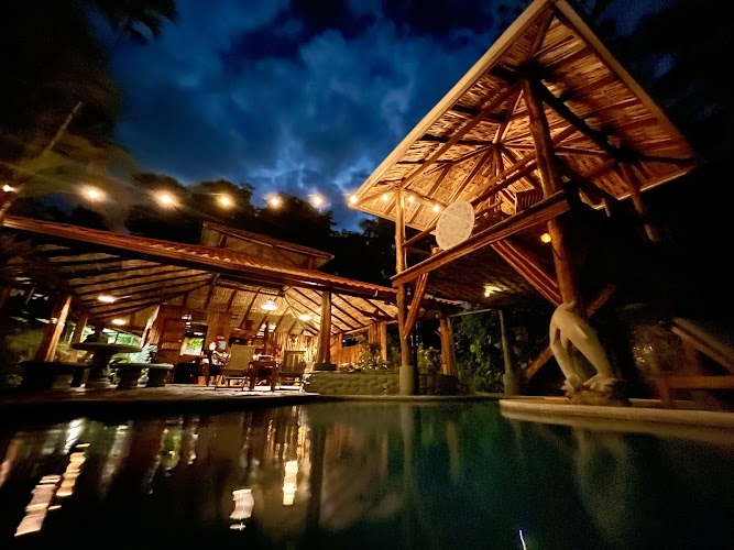 Pacific Edge Eco Lodge