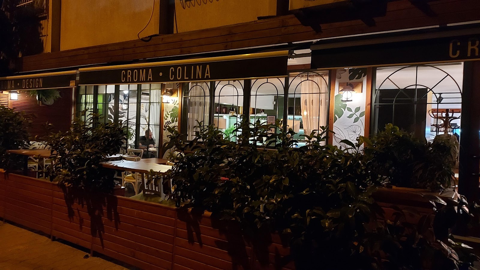 CROMA mekanı