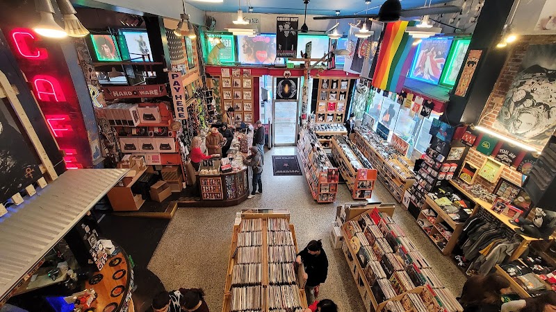 Easy Street Records & Cafe photo 2