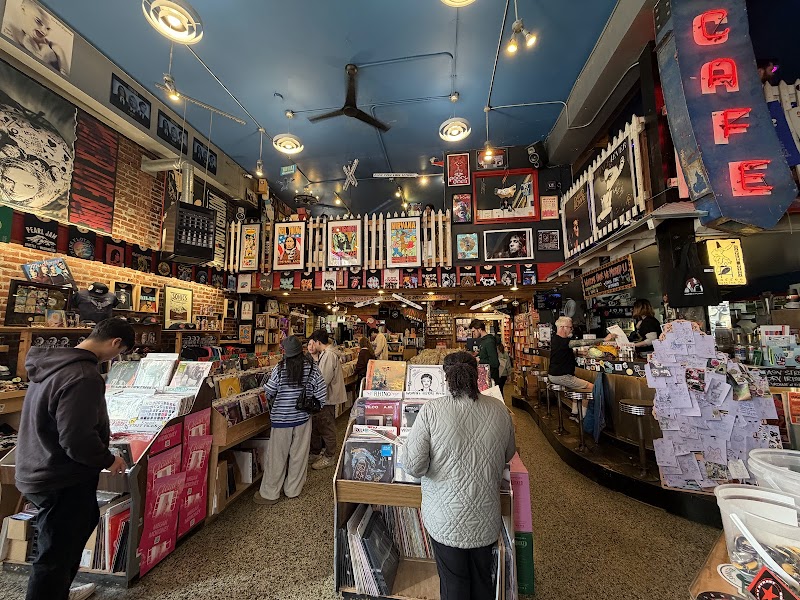 Easy Street Records & Cafe photo 2