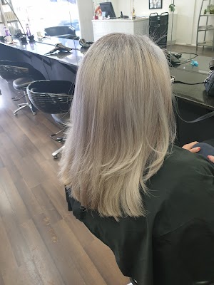 Monro's Of Beverly Hills