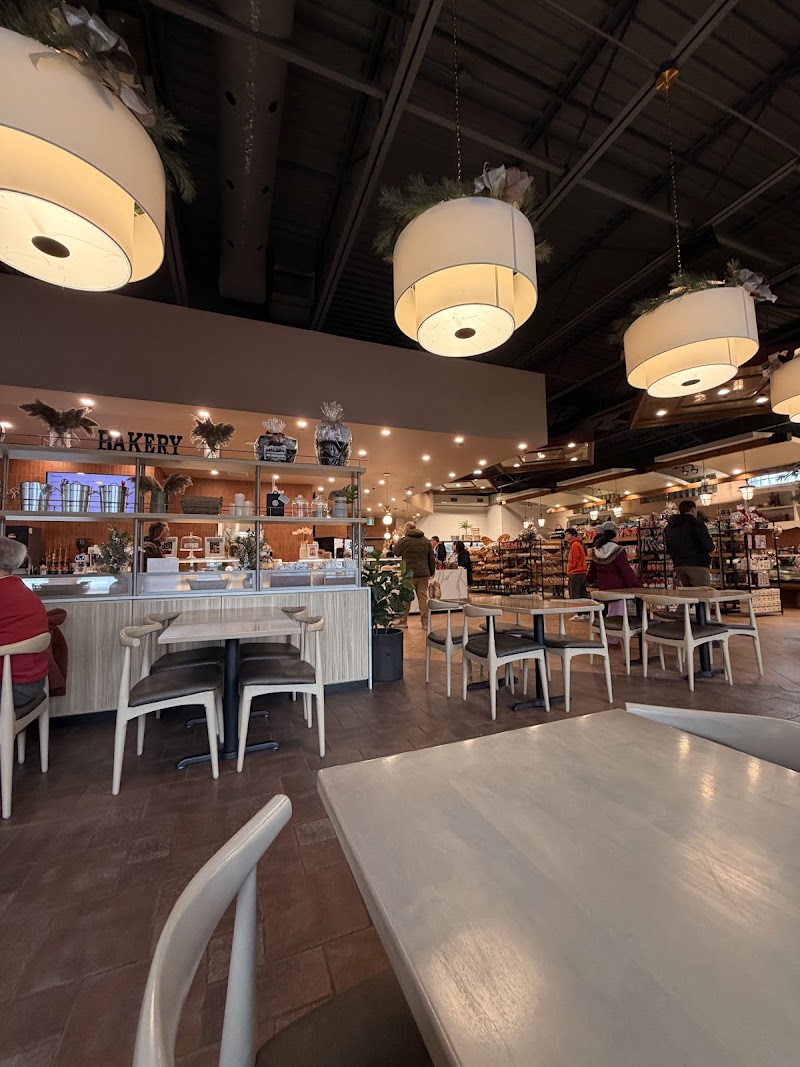 Lakeside Bakery Deli Cafe photo 4