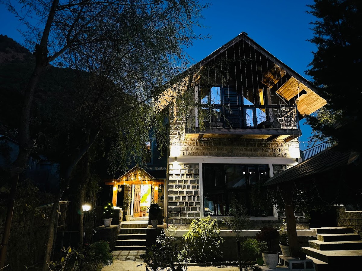 Utopia Hostels Dharamkot (Mcleodganj )