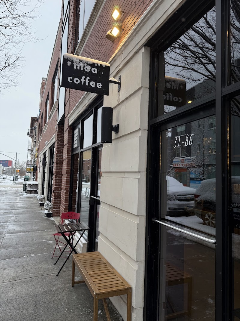 Moa Coffee - Broadway