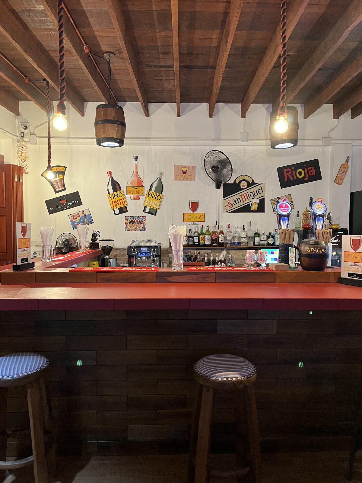El Barril - Photo 2