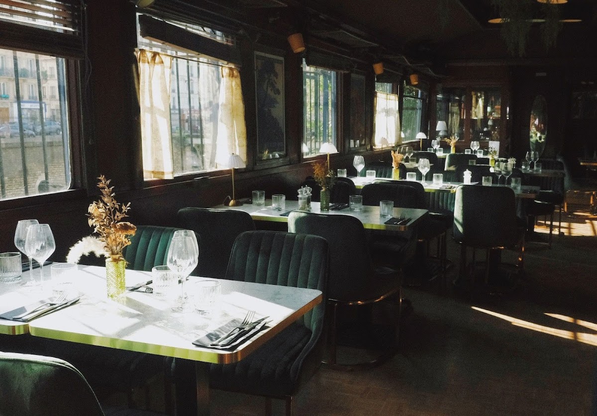 Le Wagon Bleu, vue extérieure