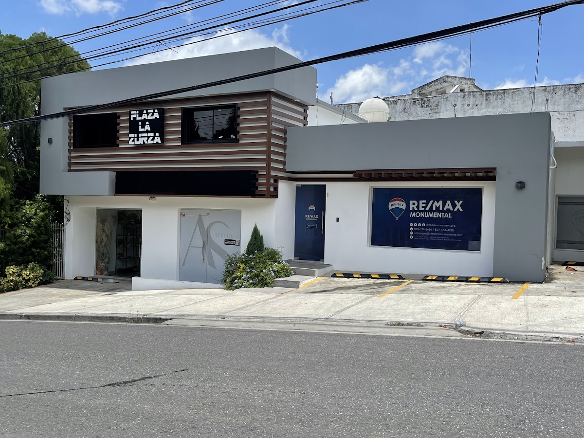 REMAX MONUMENTAL - Imagen 1