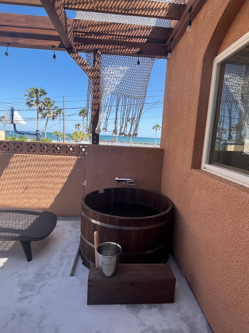 SEASIDE SURF SAUNA 3