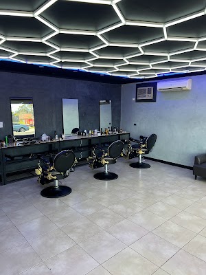 Royal Fadez Barbers photo 2