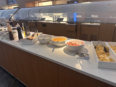 Air Canada Maple Leaf Lounge (Domestic) — Google photo 6