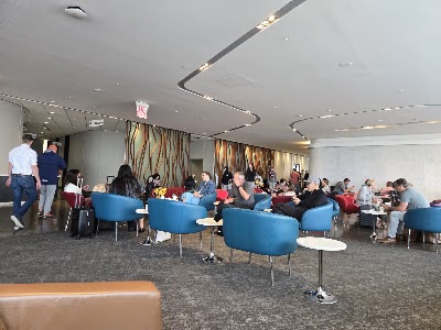 Air Canada Maple Leaf Lounge (Domestic) — Google photo 4