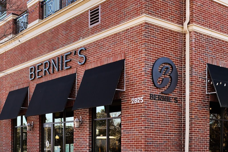 Bernie's Social Bar