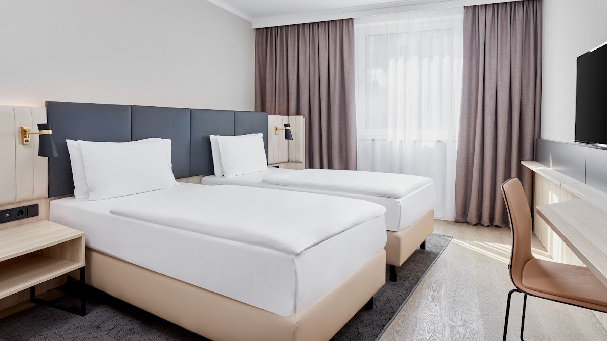 Crowne Plaza Hamburg City Alster, dog-friendly hotel in Hamburg