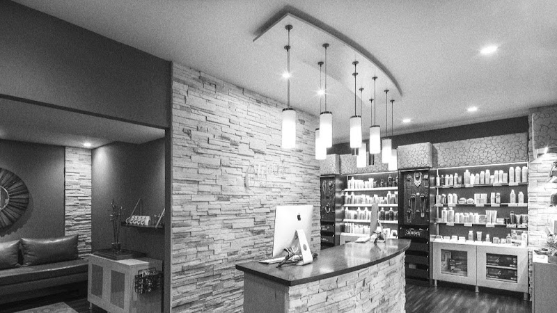 Oliver's Salon & Spa