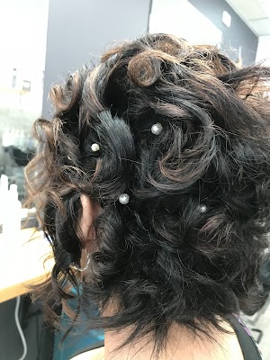 Looking Good Hair Design photo 2