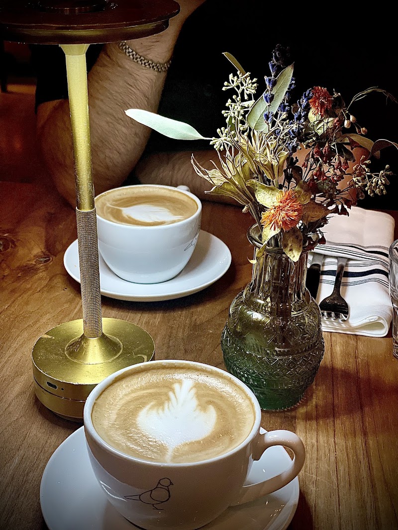 PIGEON CAFÉ & BAR photo 4