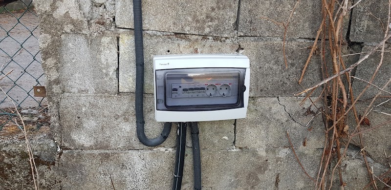 LUXNIMA electricidad photo 4