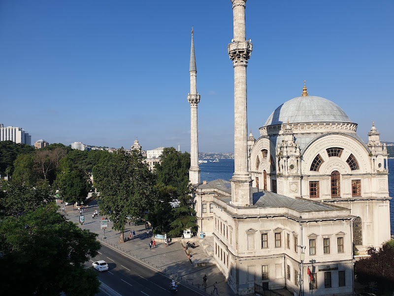 Dolmabahçe Mosque photo 6