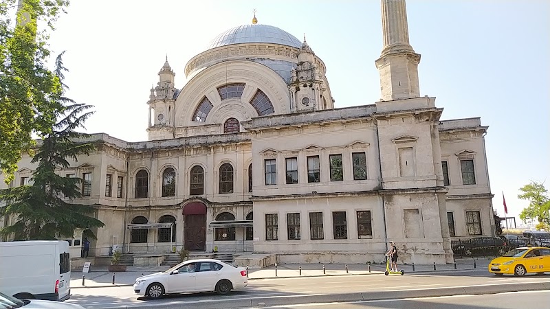 Dolmabahçe Mosque photo 4