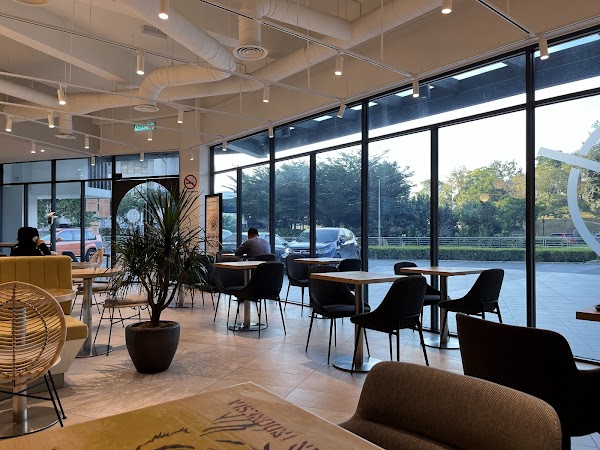 The Coffee Bean & Tea Leaf - Photo 1