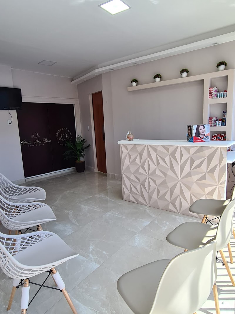 Consultório Odontológico Dra. Kássia Ano-Bom - foto 1