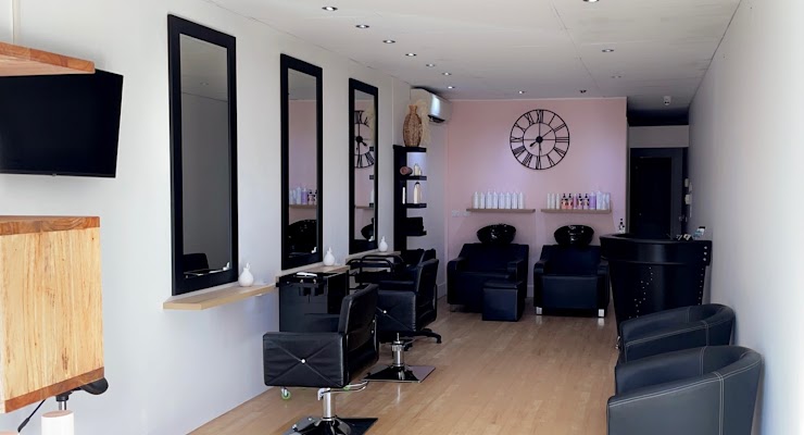 Analises hair studio photo 3