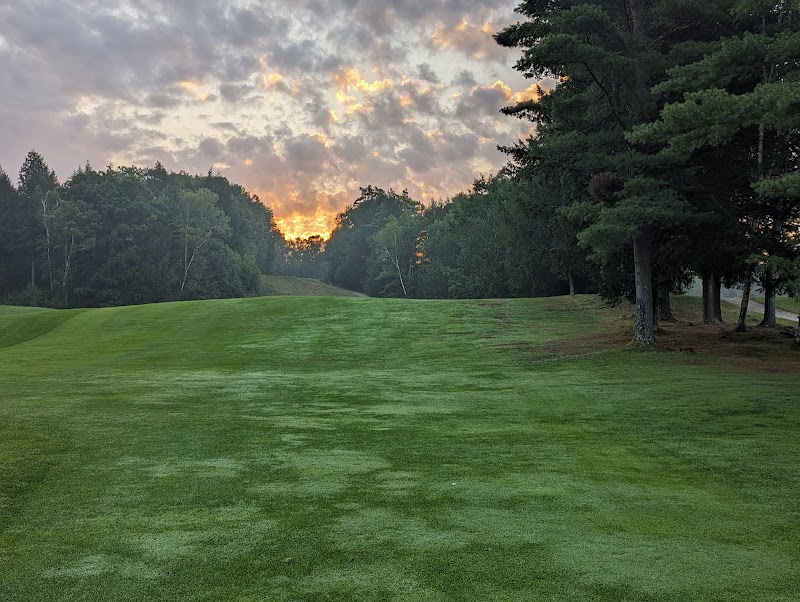 Den Brae Golf Course photo 2