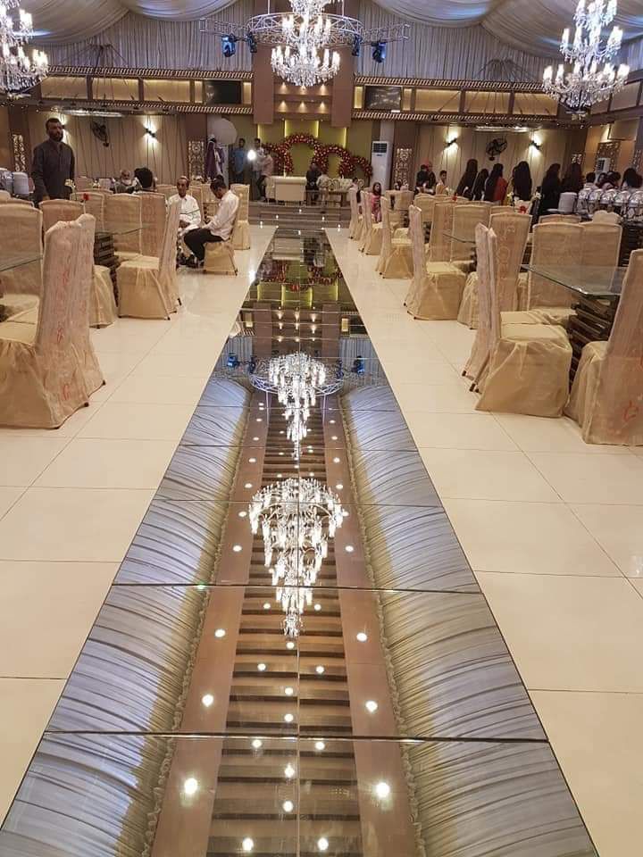 Banquet de Grande venue exterior