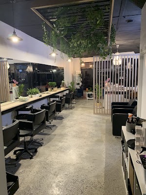 Salti Blonde & Co. photo 3