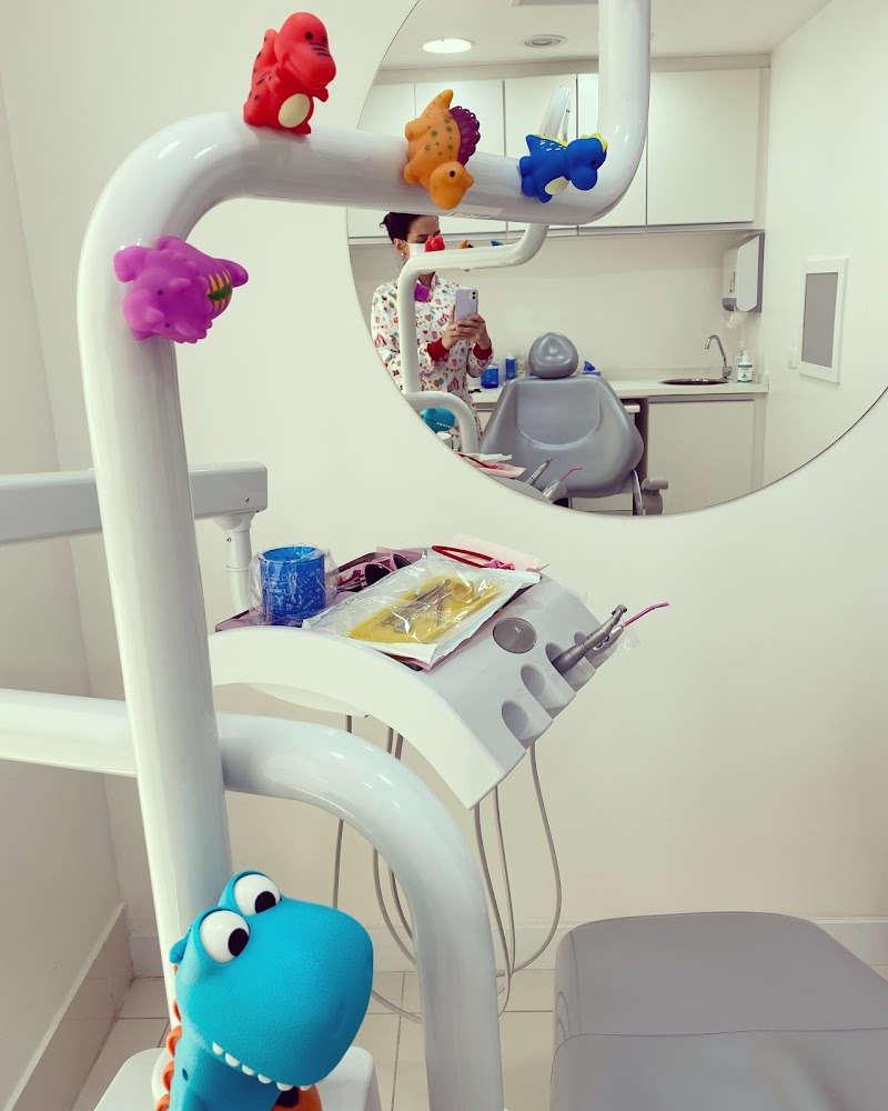 Mariana Séllos Odontopediatra