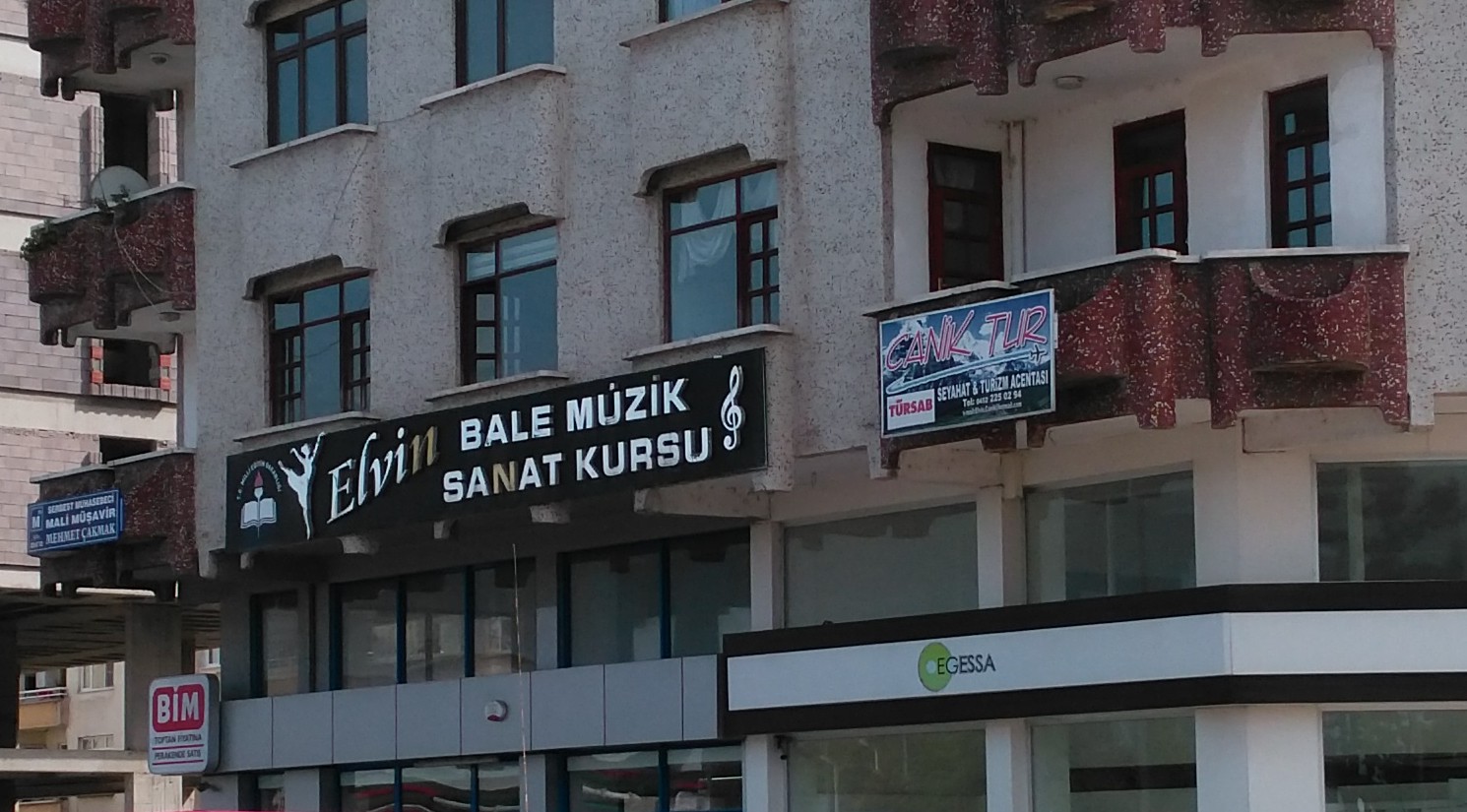 Elvin Bale Muzik ve Sanat Kursu mekanı