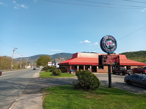 Road Hawg BBQ Swine Dining