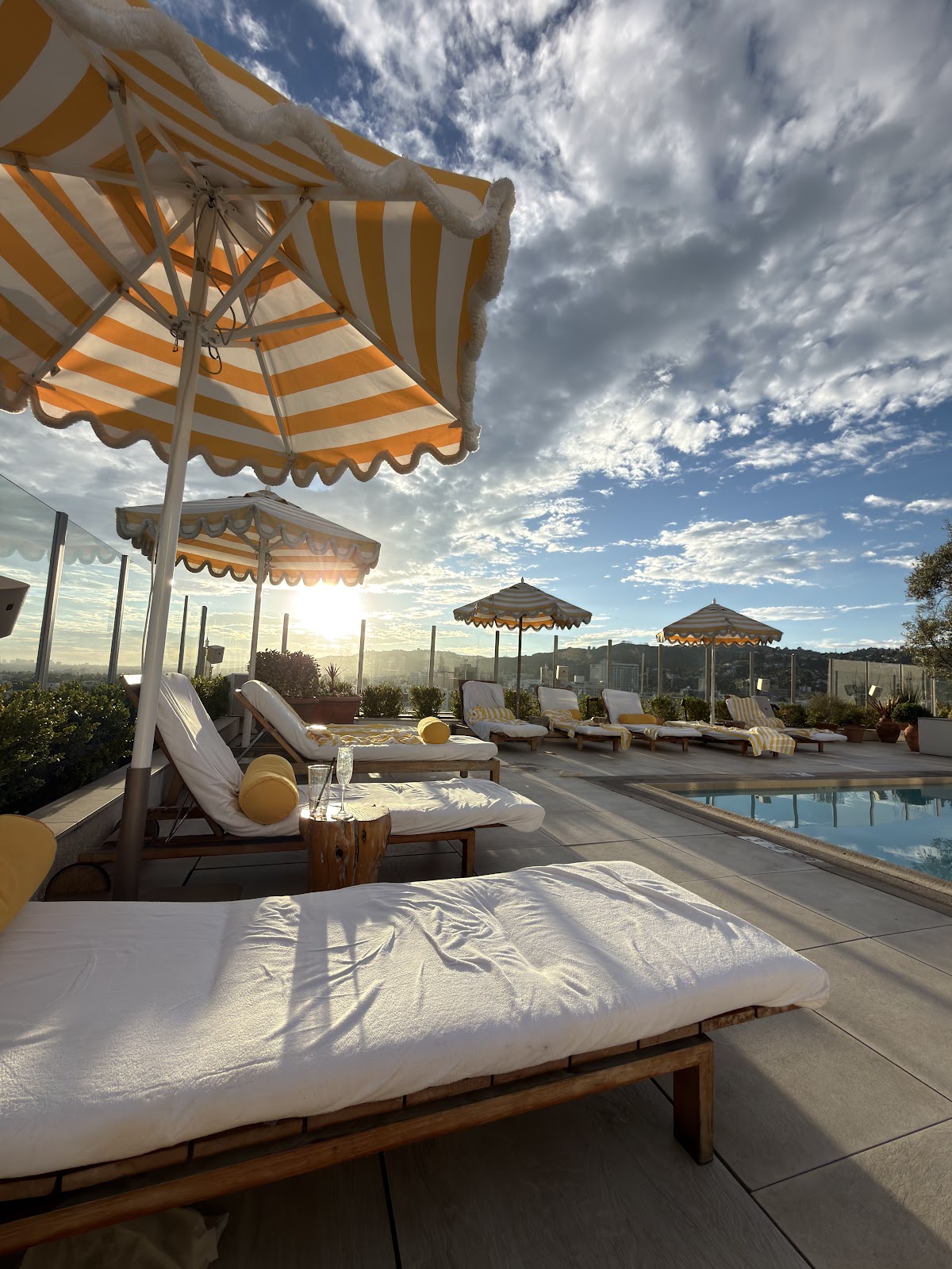The Hollywood Grande, dog-friendly hotel in Los Angeles