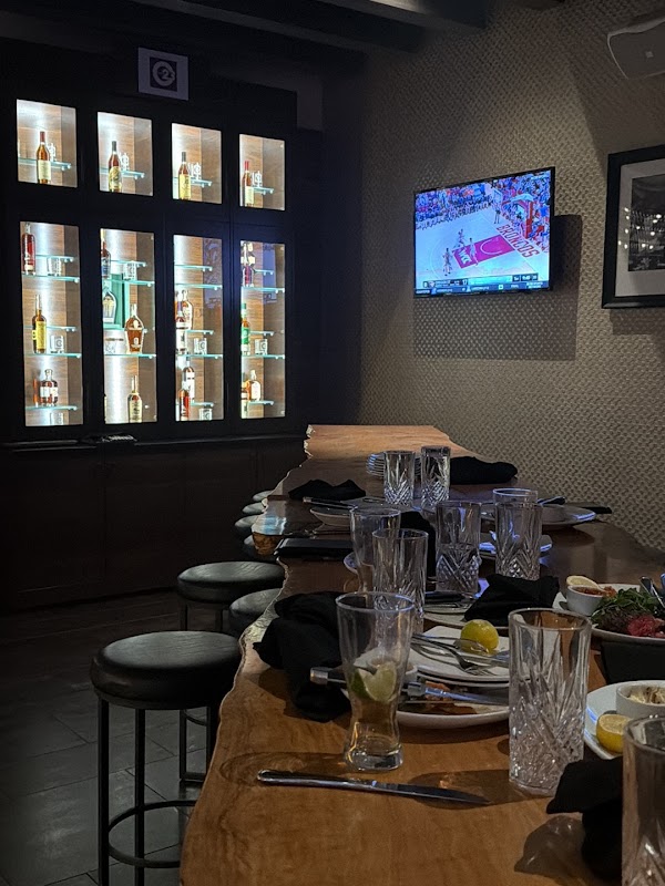 Photo by zhiting sun