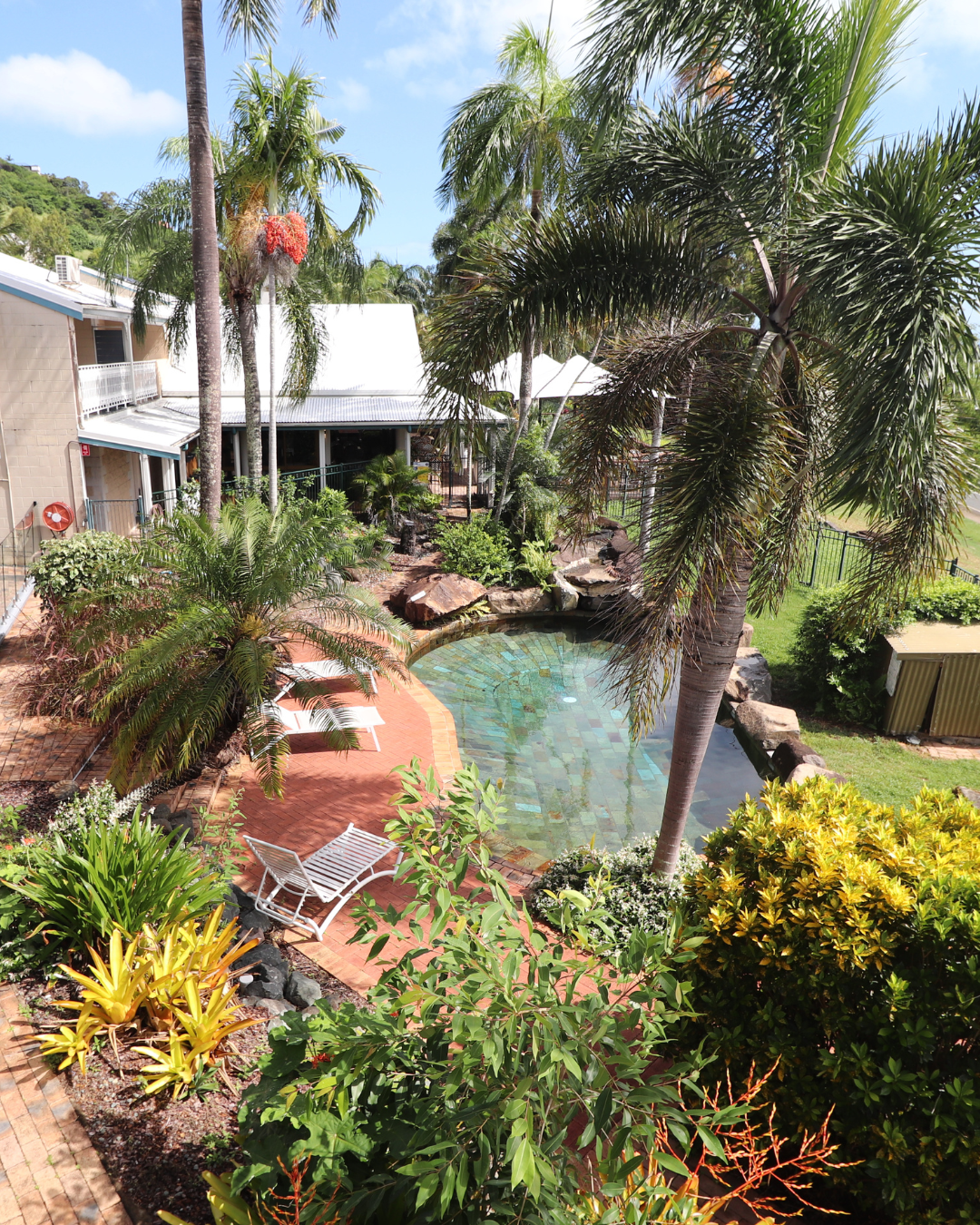 Colonial Palms Motor Inn