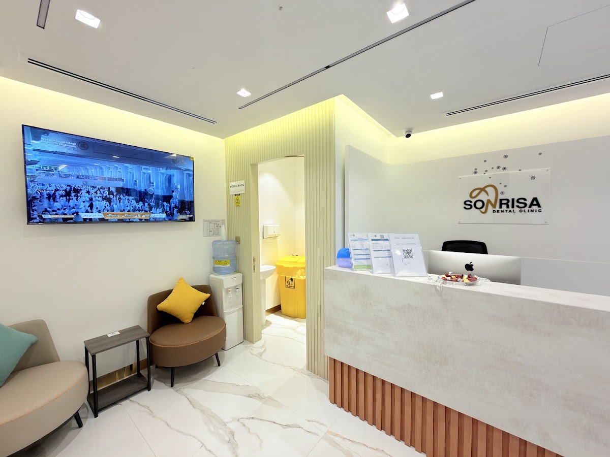 Sonrisa Dental Clinic 2