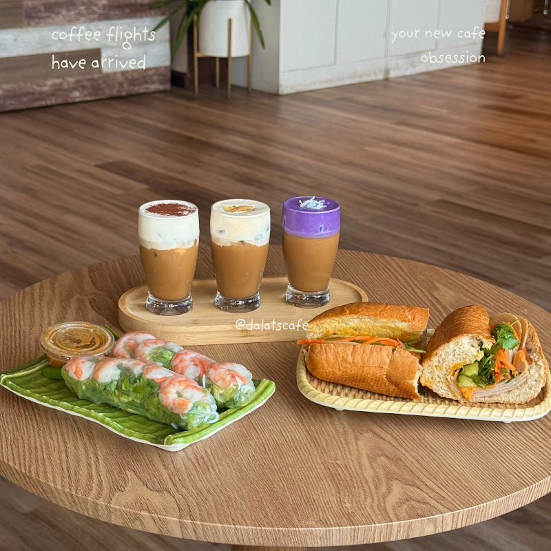 DaLat's Cafe photo 3