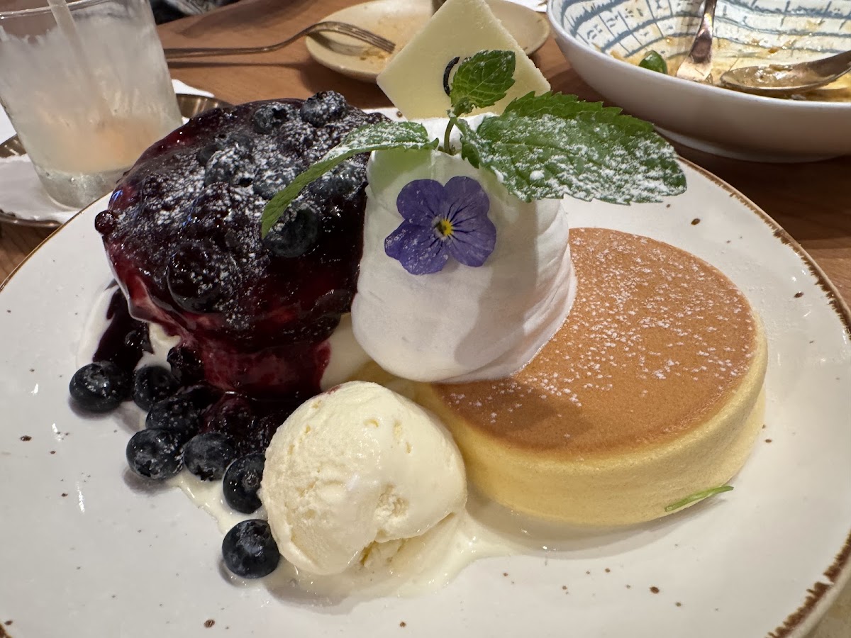 PHI Coffee & Pancake (MegaBox) — photo 6